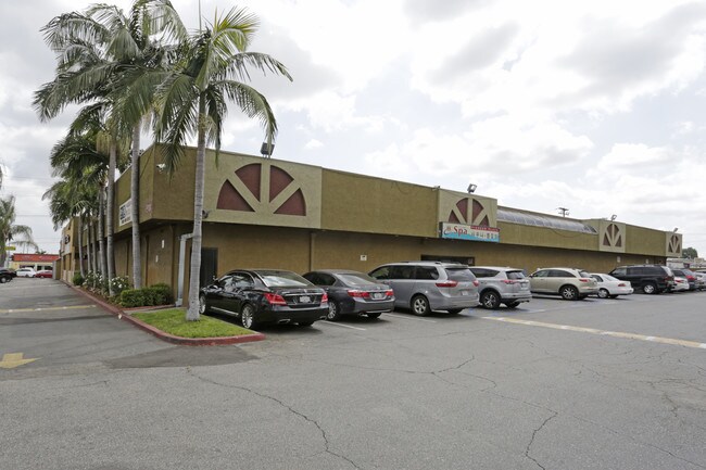 More details for 16441 Pioneer Blvd, Norwalk, CA - Retail for Lease