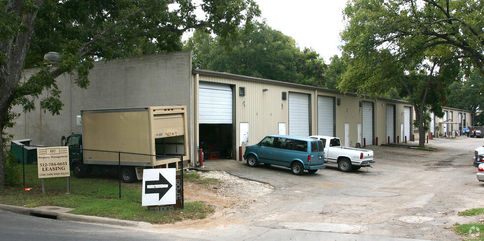 5305 Bolm Rd, Austin, TX for lease - Primary Photo - Image 1 of 4