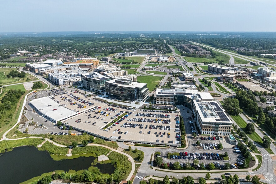 W 87th St Pky, Lenexa, KS for lease - Aerial - Image 3 of 17