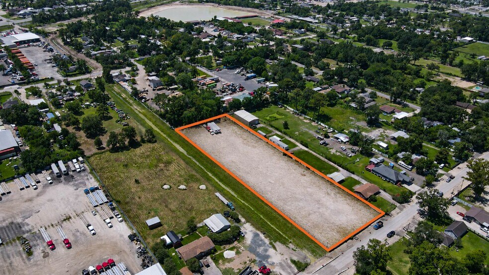 12734 Unison Rd, Houston, TX à louer - Photo du bâtiment - Image 2 de 7