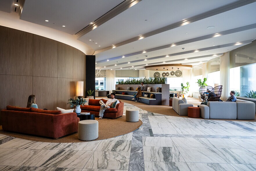 100 N Pacific Coast Hwy, El Segundo, CA à louer - Photo du bâtiment - Image 1 de 35