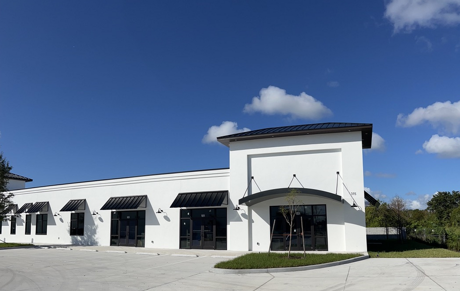 315 S Courtenay Pky, Merritt Island, FL for lease - Building Photo - Image 2 of 4