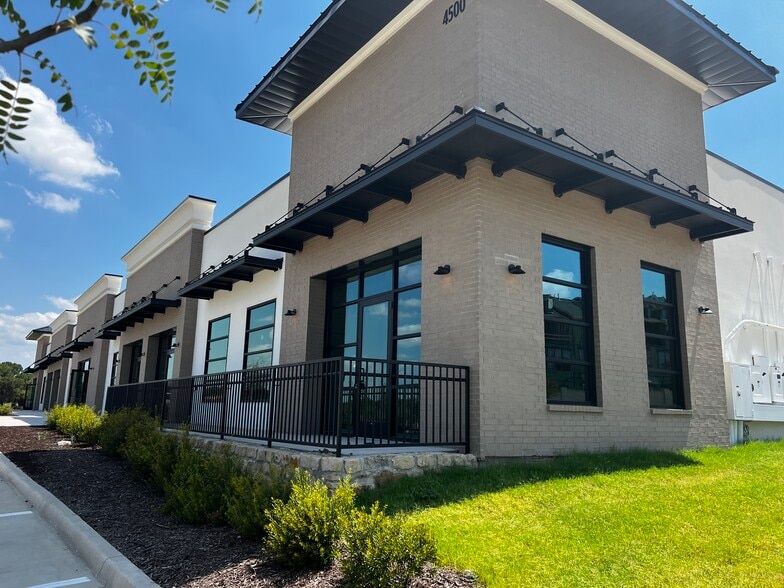 4540 N MacArthur Blvd, Irving, TX for lease - Primary Photo - Image 1 of 6
