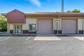 870-880 N Madison St, Crown Point, IN for lease Building Photo- Image 1 of 16