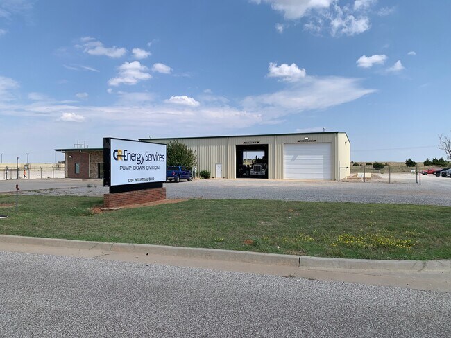 More details for 2200 Industrial Blvd, Weatherford, OK - Flex for Lease