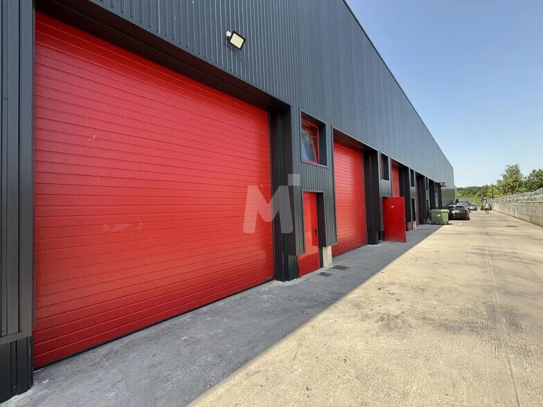 Flex in Saint-Germain-lès-Arpajon for lease - Building Photo - Image 1 of 6