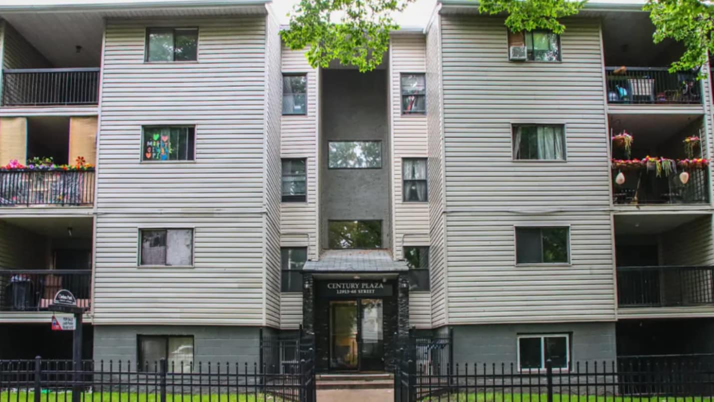 12915-12925 65 St NW, Edmonton, AB à vendre Photo principale- Image 1 de 1