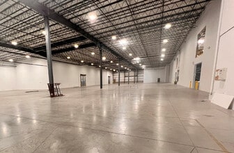 35 Eastman St, South Easton, MA for lease Interior Photo- Image 1 of 3