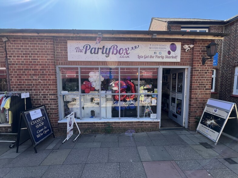 3 The Dells, Bishop's Stortford for lease - Building Photo - Image 1 of 4