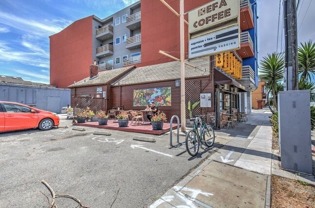 Plus de détails pour 2855 Ford St, Oakland, CA - Commerce de détail à louer