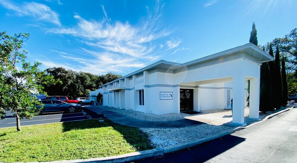 2884-2898 S 8th St, Fernandina Beach, FL à louer - Photo du bâtiment - Image 2 de 5