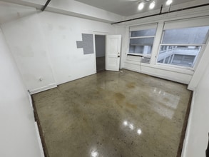 453 S Spring St, Los Angeles, CA for lease Interior Photo- Image 2 of 4