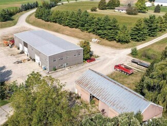 Plus de détails pour 2601 Iverson Rd, Stoughton, WI - Industriel à vendre