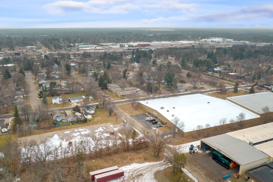 2925 Welsby Ave, Stevens Point, WI à louer - Photo du bâtiment - Image 3 de 26