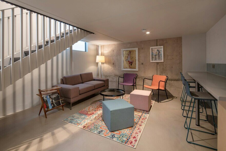 86-88 Gresham Rd, Londres à louer - Photo du bâtiment - Image 3 de 62