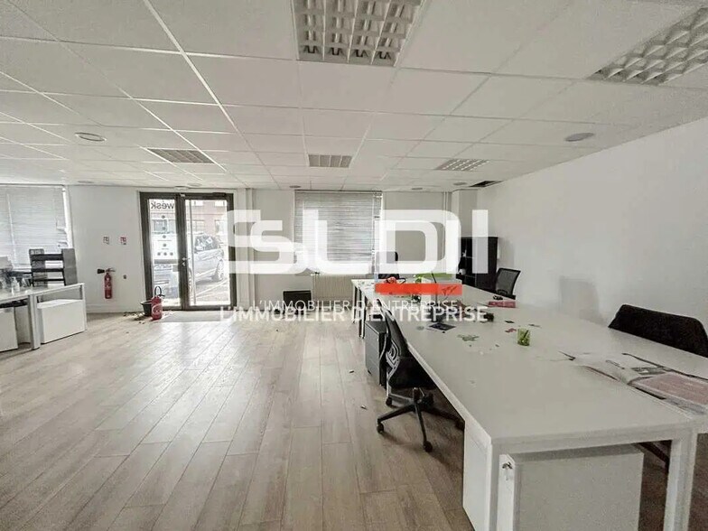 Flex dans Dardilly à louer - Photo intérieure - Image 2 de 13