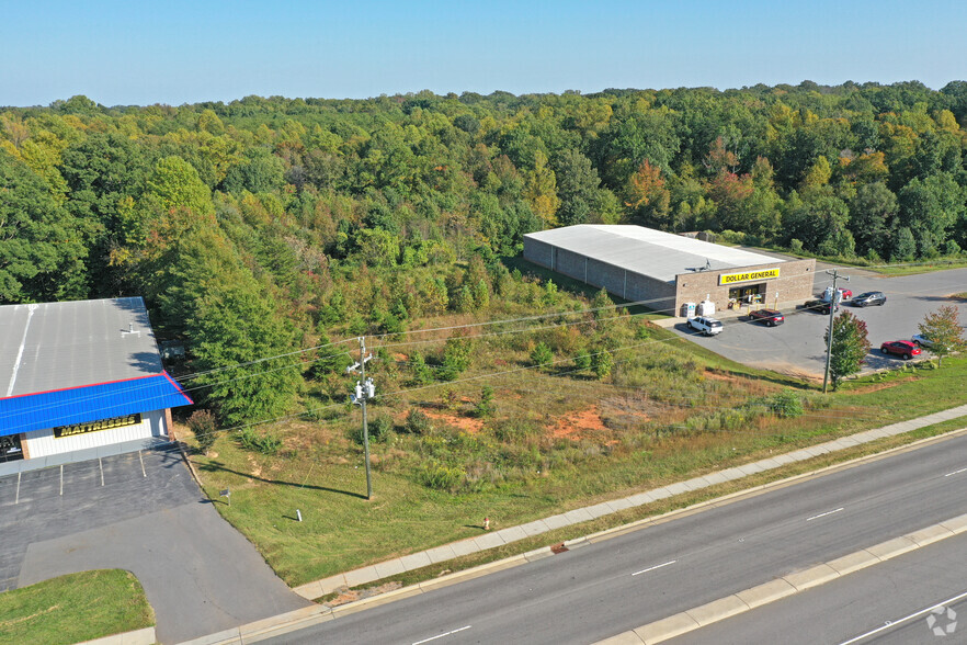 Freeway Dr, Reidsville, NC à vendre - Photo du bâtiment - Image 3 de 9