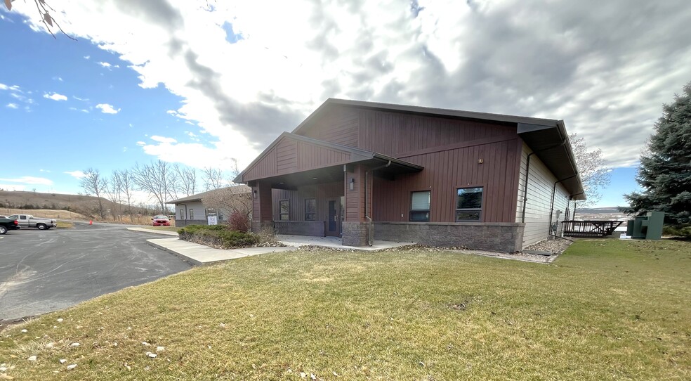 1905 Plaza Blvd, Rapid City, SD for lease - Building Photo - Image 3 of 12