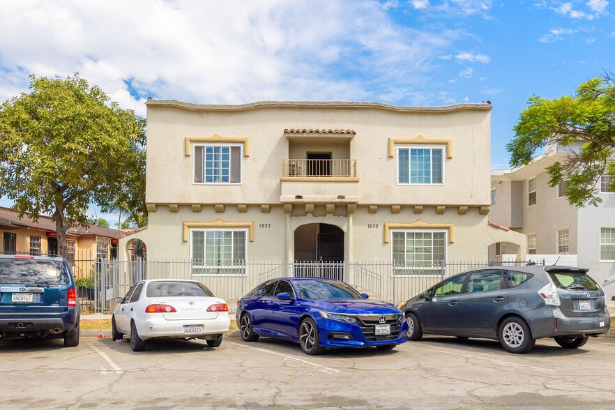 1526-1532 Cedar Ave, Long Beach, CA for sale - Building Photo - Image 2 of 15