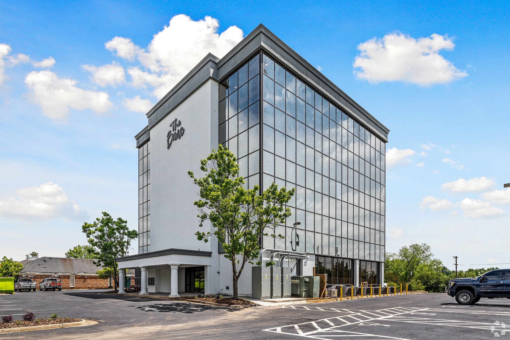 671 S Perry St, Montgomery, AL for lease Primary Photo- Image 1 of 16