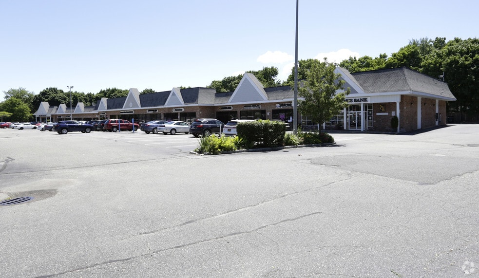 556 Route 25A, Saint James, NY for lease - Building Photo - Image 1 of 8
