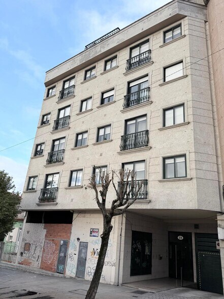 Rúa Enrique Lorenzo, 18, Vigo, Pontevedra à vendre - Photo du bâtiment - Image 2 de 14