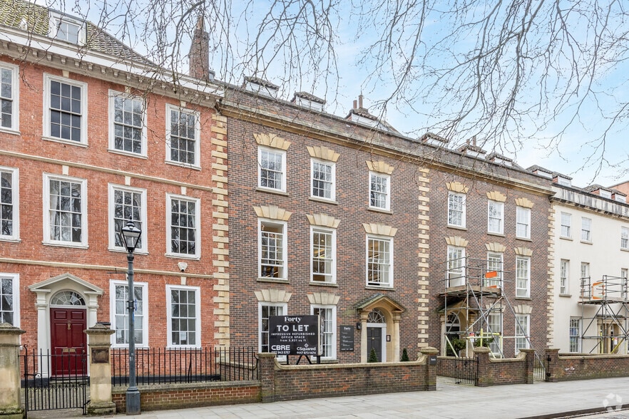 40 Queen Sq, Bristol for lease - Primary Photo - Image 1 of 4