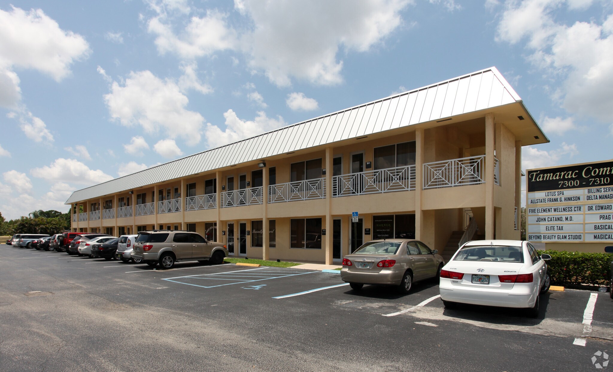 7310 W Mcnab Rd, Tamarac, FL à louer Photo principale- Image 1 de 8