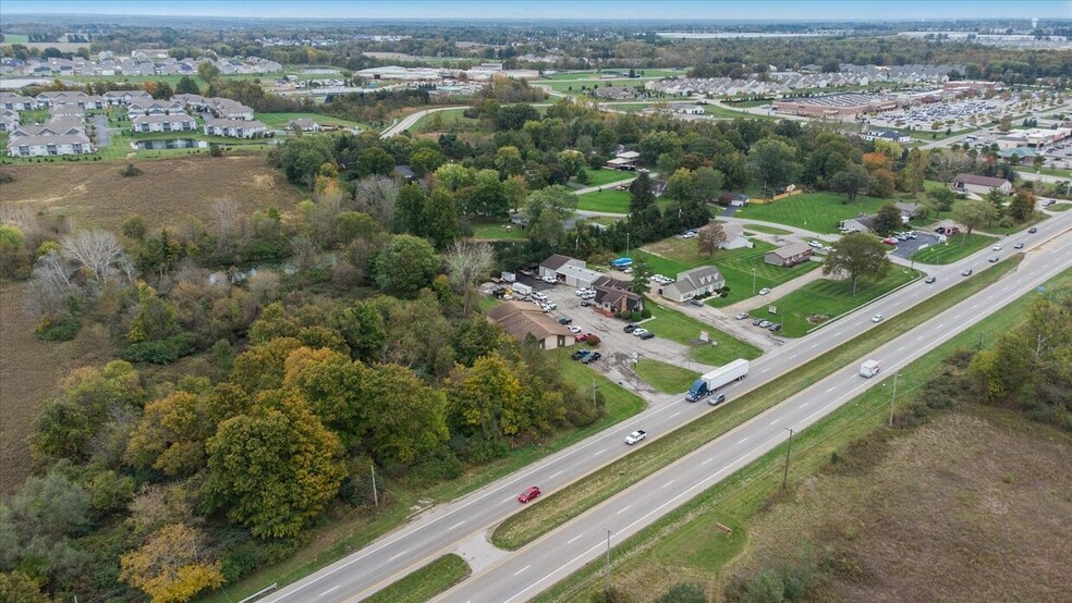 5999 Columbus Pike, Lewis Center, OH à vendre - Photo principale - Image 1 de 1