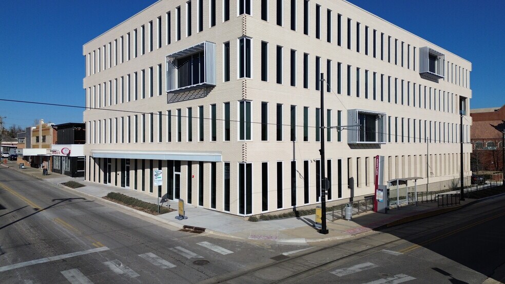 1204 N Hudson Ave, Oklahoma City, OK for lease - Building Photo - Image 2 of 24