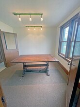 10326 Lincoln Trl, Fairview Heights, IL for lease Interior Photo- Image 1 of 4