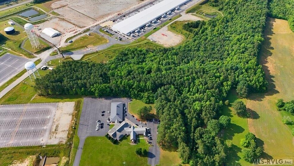 1658 N Mecklenburg Ave, La Crosse, VA for sale - Aerial - Image 3 of 13