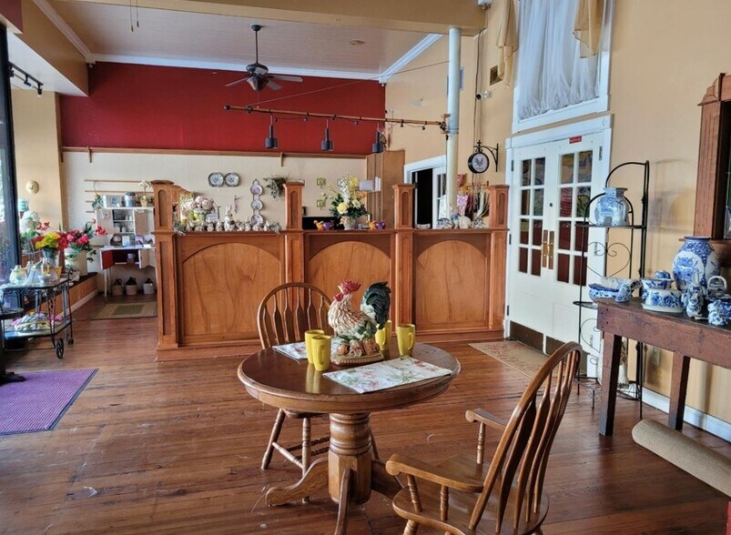 11 N Main St, Honea Path, SC à vendre - Photo du bâtiment - Image 2 de 20
