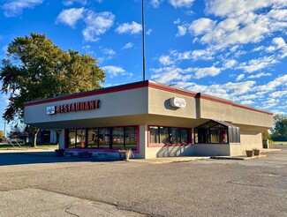 Plus de détails pour 34010 Southbound Gratiot Ave, Clinton Township, MI - Vente au détail à louer