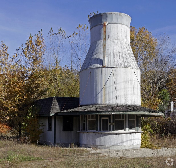 920 Eddie Dowling Hwy, North Smithfield, RI à vendre - Photo principale - Image 1 de 4