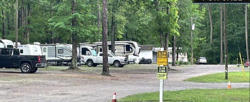 22802 Camptown Dr, North Dinwiddie, VA à vendre - Photo du bâtiment - Image 1 de 1