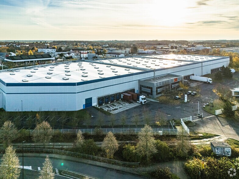 15 Boulevard De L'Europe, Combs-la-Ville à louer - Photo du bâtiment - Image 2 de 2