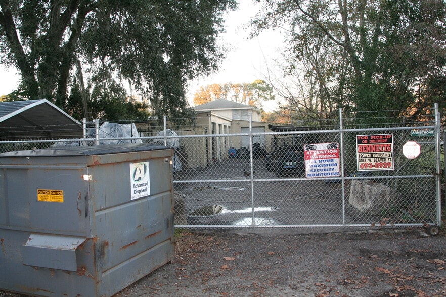 8068 Beaver St W, Jacksonville, FL à vendre - Photo du bâtiment - Image 2 de 2