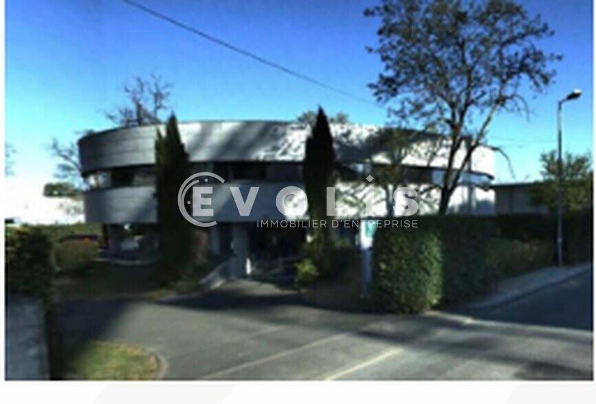 10 Allée Des Acacias, Mérignac à louer - Photo du bâtiment - Image 3 de 4
