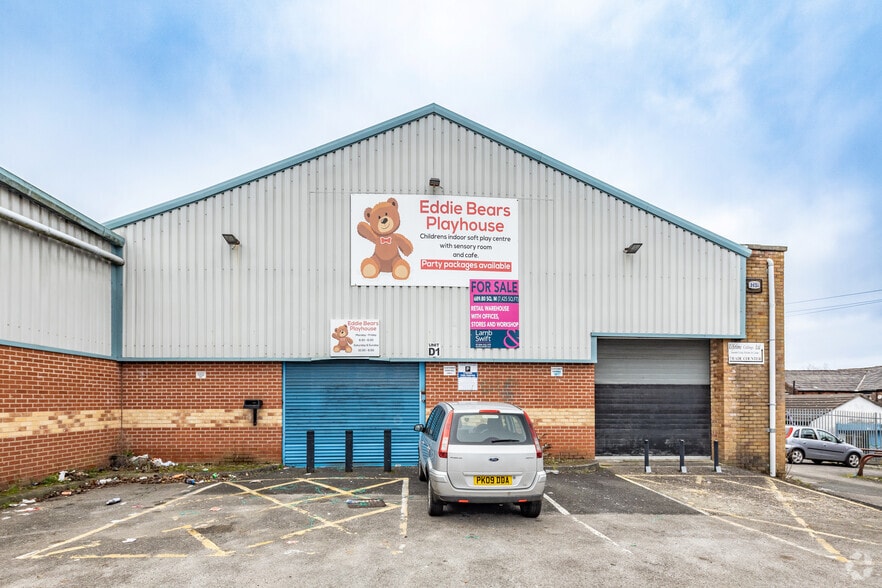 King St, Bolton for lease - Building Photo - Image 1 of 3