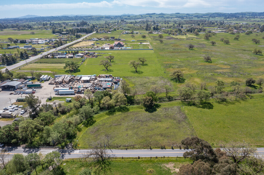 860 Todd Rd, Santa Rosa, CA à vendre - A rien - Image 1 de 9