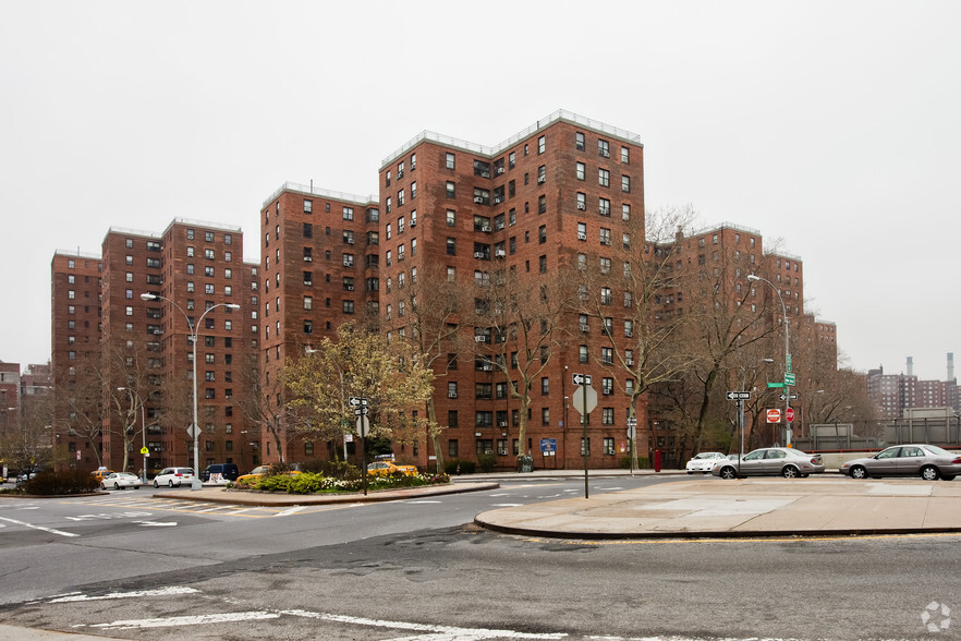 800-932 E 6th St, New York, NY à vendre - Photo principale - Image 1 de 1