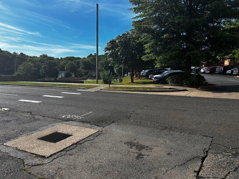 Convention Blvd, Hot Springs National Park, AR à vendre - Photo du bâtiment - Image 2 de 3