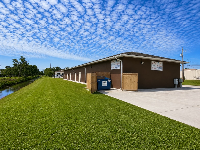 1901-1913 SW Biltmore St, Port Saint Lucie, FL for lease - Building Photo - Image 3 of 5