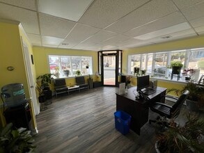 2520 S 72nd St, Philadelphia, PA for lease Interior Photo- Image 1 of 1