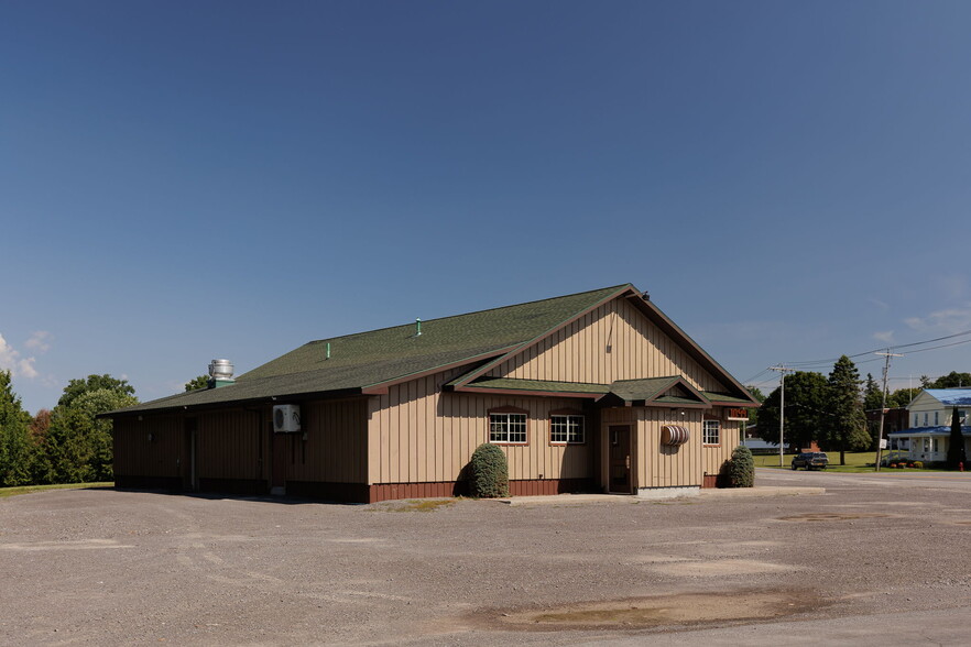 8035 Lake rd, Belleville, NY for sale - Primary Photo - Image 1 of 1