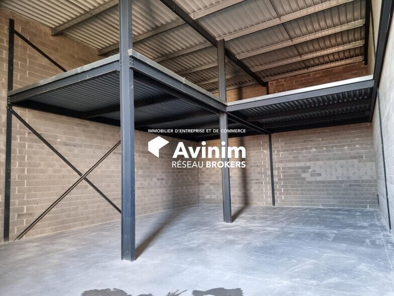 Industrial in Montpellier for sale - Interior Photo - Image 2 of 4