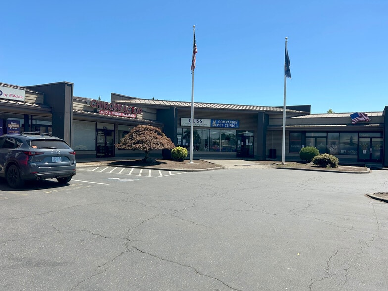 3052-3090 Lancaster Dr NE, Salem, OR for lease - Building Photo - Image 2 of 12