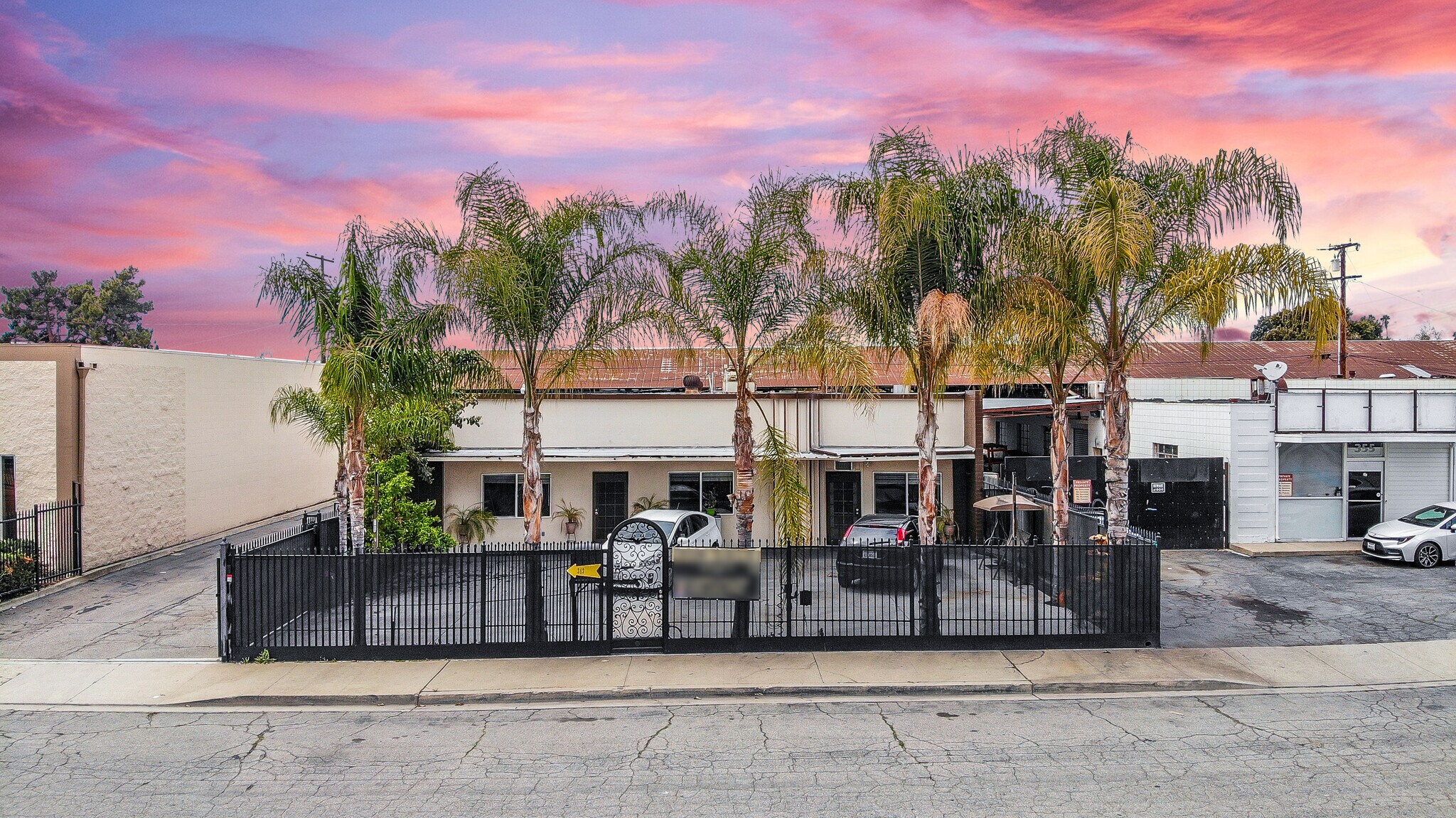 343 N Clark Ave, Pomona, CA à vendre Photo principale- Image 1 de 58