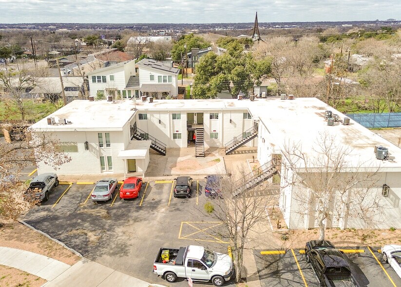 7908 Gault St, Austin, TX à vendre - Photo du bâtiment - Image 2 de 10